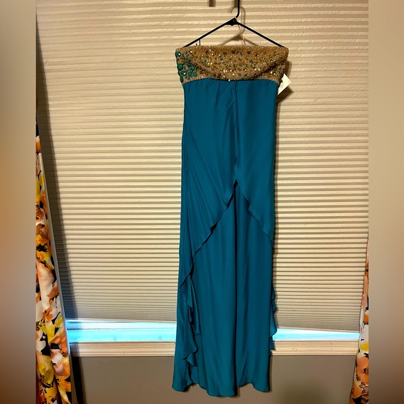 NWT Badgley Mischka Mark and James Turquoise Beaded Formal Dress medium - Picture 4 of 15